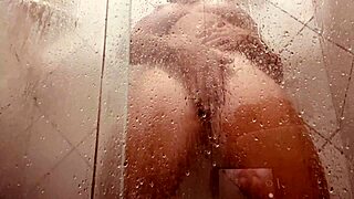 milf, you washing that hairy pussy in the bathroom turns me on so much?