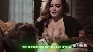 el vecino me seduce y me llena de leche mi culo latino grande