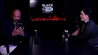 Safada strips shows tits wants small cock dp learns anal with kyra sex pri melancia