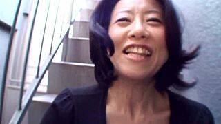 Junko flashes boobs in excited street thrill