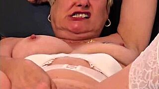 i'm squirting so hard for you cum watch me explode now