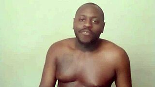 i'm hooked watching this solo masturbation vid... feels just like my pet brooklyn's naughty side