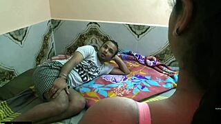 bhabhi sneaks in at night for hot pounding 😈🔥