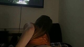 stepsis invites for scary movie then RIDES cock