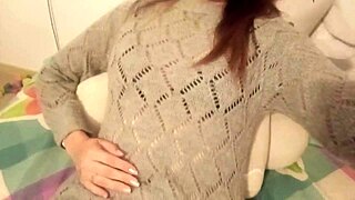 Leaked intimate video captures Argentinian stepdaughter's fingering orgasm frenzy for friends