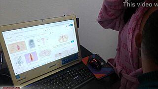 madrasta's peitos naturais punheta aula turns sexo ride