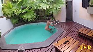 dando na piscina com alice lemes novata hardcore anal big cock assfucking latina ebony