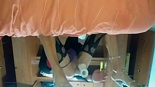 travesti latina slams whole new toy deep in her tight ass