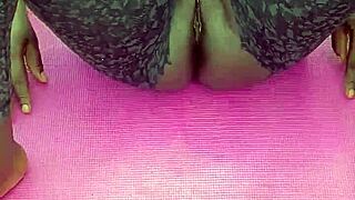 Hey ebony milf, spread that morning pussy wide?