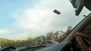 brazilian hottie’s car ride turns into public creampie flashing