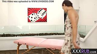 horny babe georgia jones licks bianca breeze's wet pussy passionately