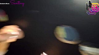 tinha um pau tão grande no glory hole que deixei minha esposa foder no pelo com o amante black