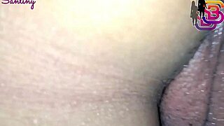 tinha um pau tão grande no glory hole que deixei minha esposa foder no pelo com o amante black