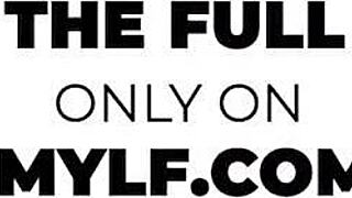 Daddy's teen group parties with best friends on halloween turning laundry day wild