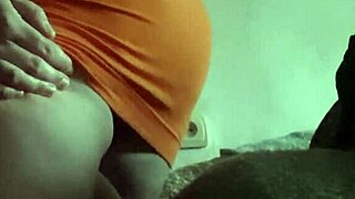 our first date lesbian skirt orgasm explosion