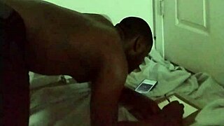 Romantic jeans sketching worships her curves in intimate free session