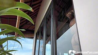 woke up horny gave morning blowjob then bent over for doggystyle