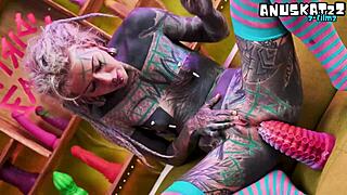 alternative punk goths fist shaved pussies and ride crazy dildos on asses