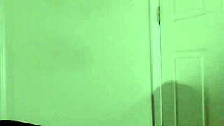 Romantic women worship through detailed free jeans sketches