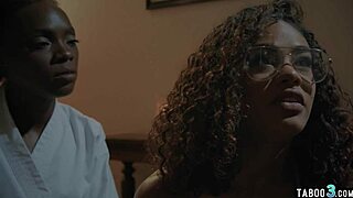 ana foxxx and scarlit scandal share some steamy pussy licks