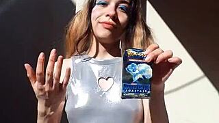 Bonneyuwu Flaunts Sexy Latina Body in Outdoor Cosplay Cards!