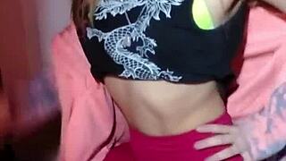 WOW! Bonneyuwu Sucks 3 Lollipops With Pretty Lips!