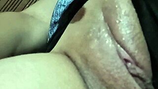 Venga sexy Colombian bride masturbates hard with dildo to massive orgasm