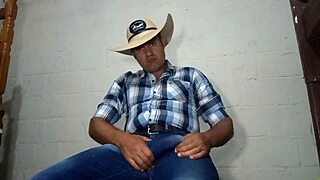 yuri gaúcho's xxl brazilian bear cock gets huge handjob cumload in work break pov homemade hairy armpit fetish