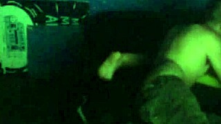 no puedo mas squirt on her face after wild public screaming fuck