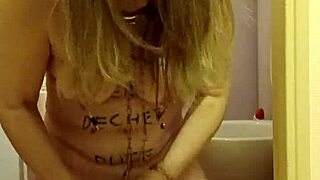 Esclave française autoseance ceinture spanking licking toilet bound humiliation whore style?