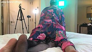 Rapper Pounds Goth TS Shemale in Hard Fuck