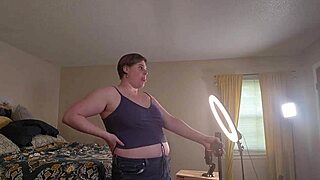 Clara Crisp Milf Bbw Preps And Films Giantess Fetish Bts