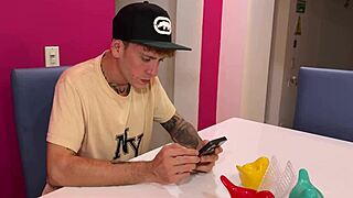 shairapsychosex catches devil khloee with bf and jumps in