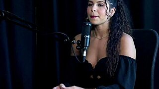 Sweet Karolzinha chats model tips with mom