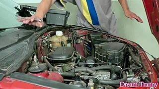 luana alves gives her ass bareback to mechanic cock