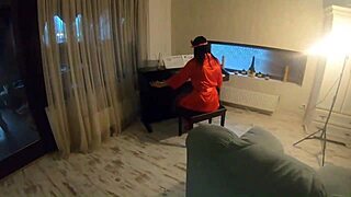 Milfycalla's fetish blowjobs! Latina cum-slut with big ass in shorts reads perverse comments