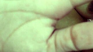 essa gostosa loves video calls and playful teasing