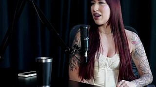 Karol Redxxx fucks huge black cock bisexual fetish hates soft pounding