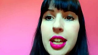 sexy leanne richardson drives me wild with her hot curves