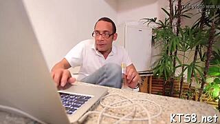 omg this tranny's going wild on monster cock assfucking her big ass! 😈🍆💦🔥