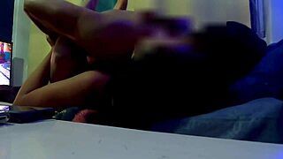 Movies lead to fucking right? que rico cogiendo