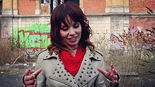 i'm ariel rebel getting up close and personal