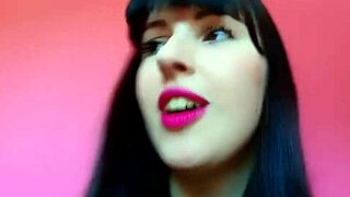 sexy leanne richardson drives me wild with her hot curves