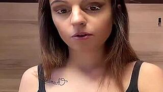 damn these huge braless tits bounce wild in tanktop all day