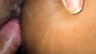 ei, as galinhas acordam e o peru entra no cuzinho dela bem devagar?