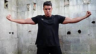 Yuri Gaúcho - Brazilian Bear Pounds Huge Cock to Massive Cumload!