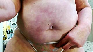 imagine dawnskye1962's massive ass cheeks jigglin in fresh retro thong parade