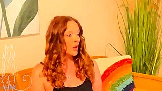 Wanna see this cougar wife get creampied raw backstage?