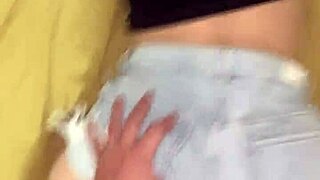 Amateur Big Ass Girl Gets Fucked Doggy in Her Shorts