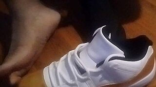 i love my size 13 sneakers wanna get me some black ones for foot fun?
